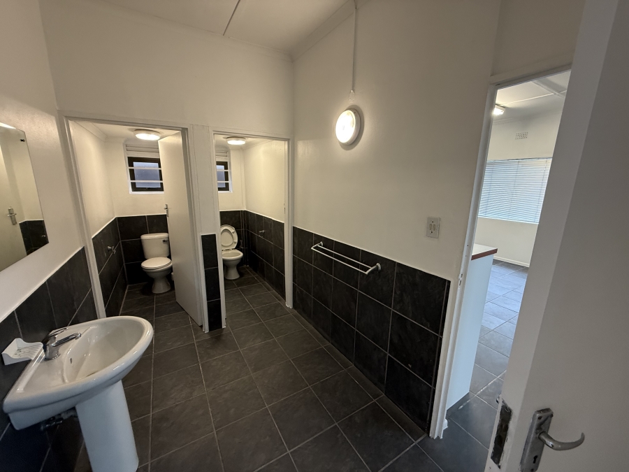 To Let commercial Property for Rent in Beaconvale Western Cape